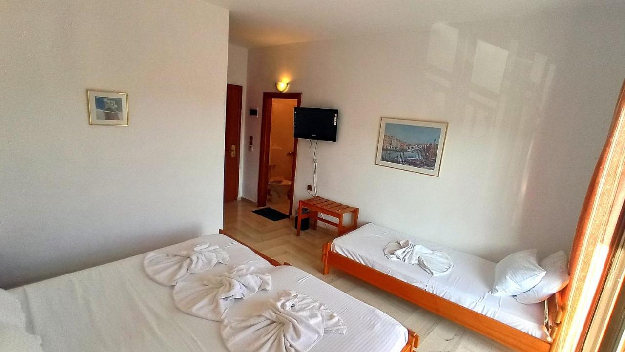 Denise Hotel Szkópelosz Kültér fotó