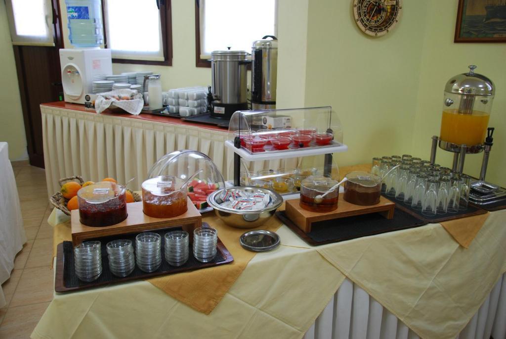 Denise Hotel Szkópelosz Kültér fotó